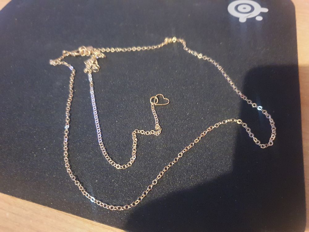 Lot 154a: Ladies chain
