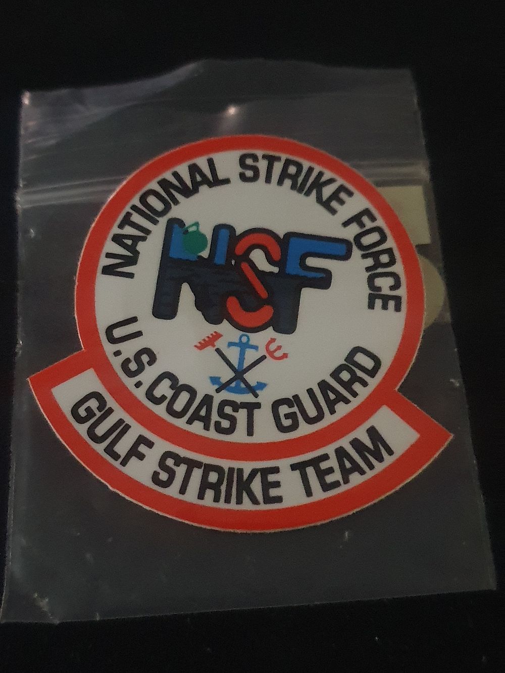 Lot 187: Us coast guard badge