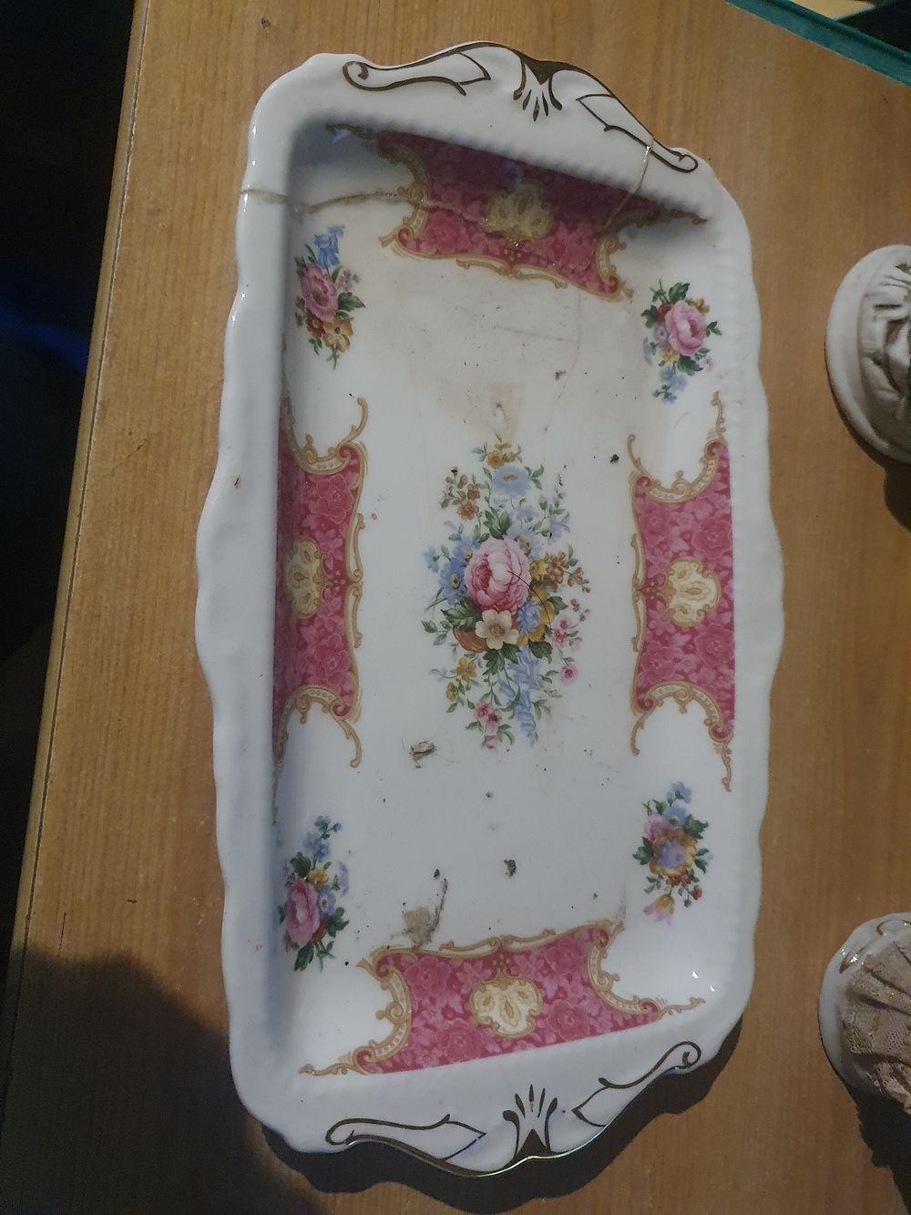 Lot 296: Royal Albert lady garlyle