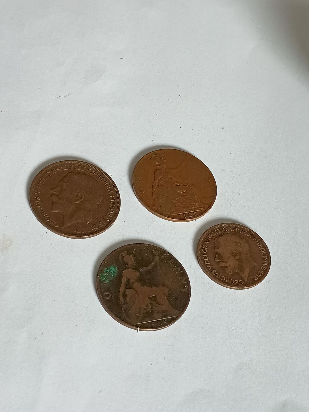 Lot 297: X4 Vintage Coins