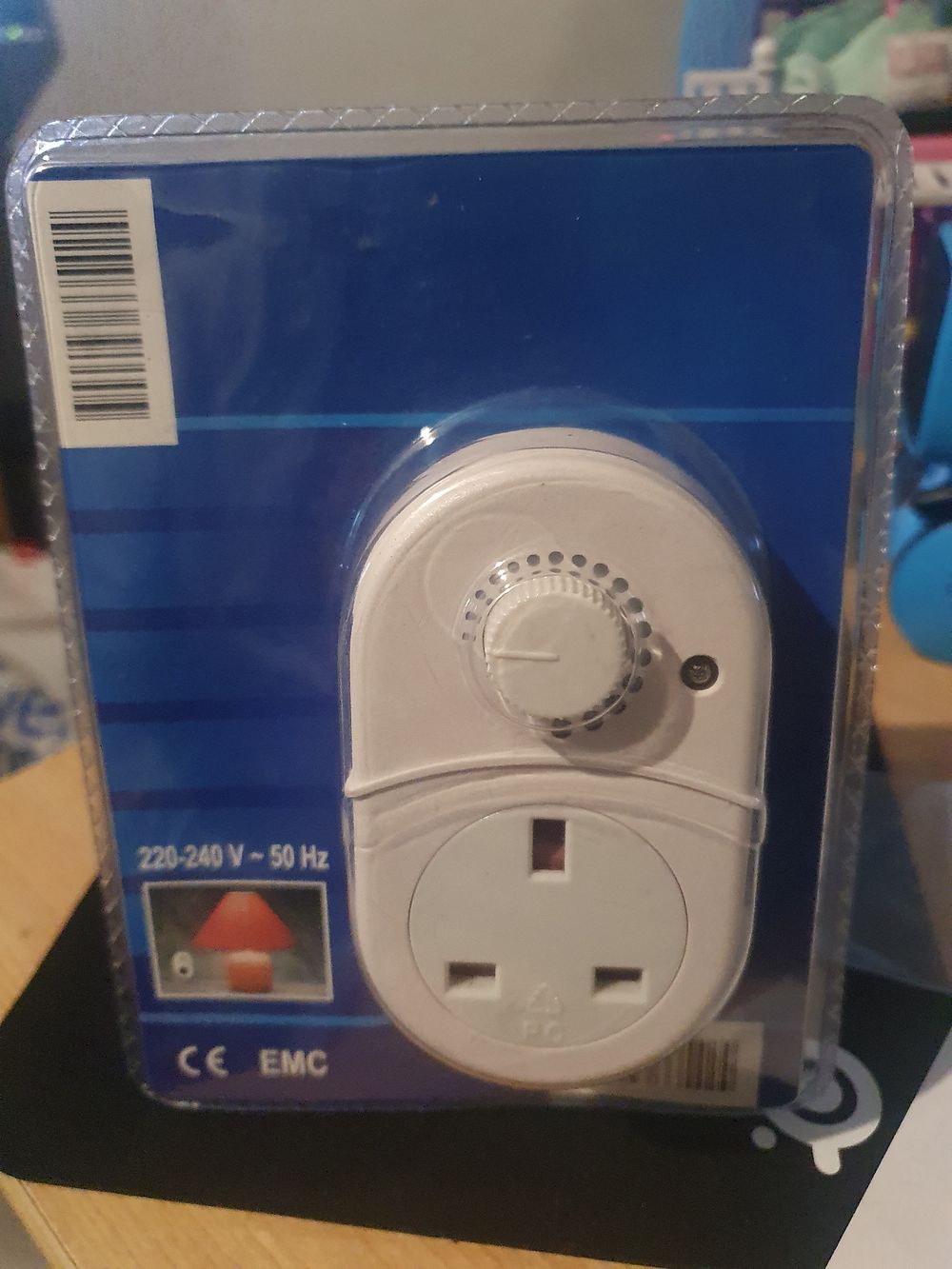 Lot 112: New socket dimmer