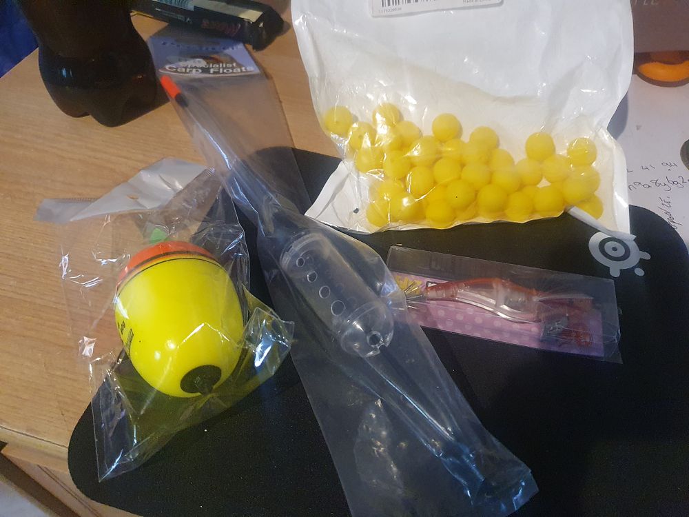 Lot 175: Fishing lot