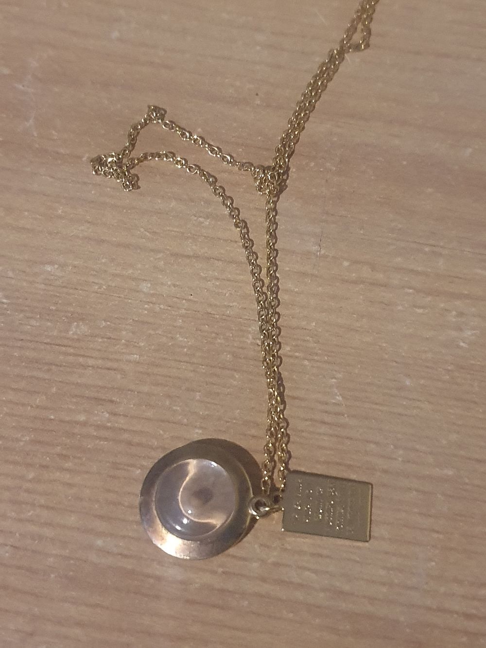 Lot 115: Ladies chain