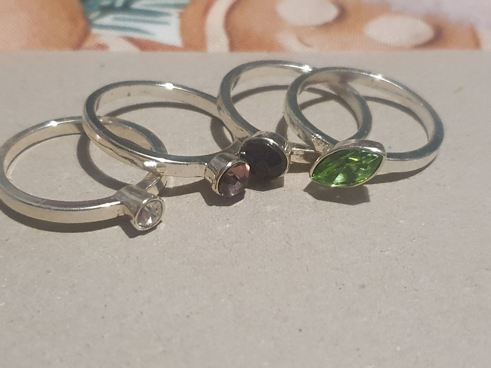 Lot 262: Collection of rings