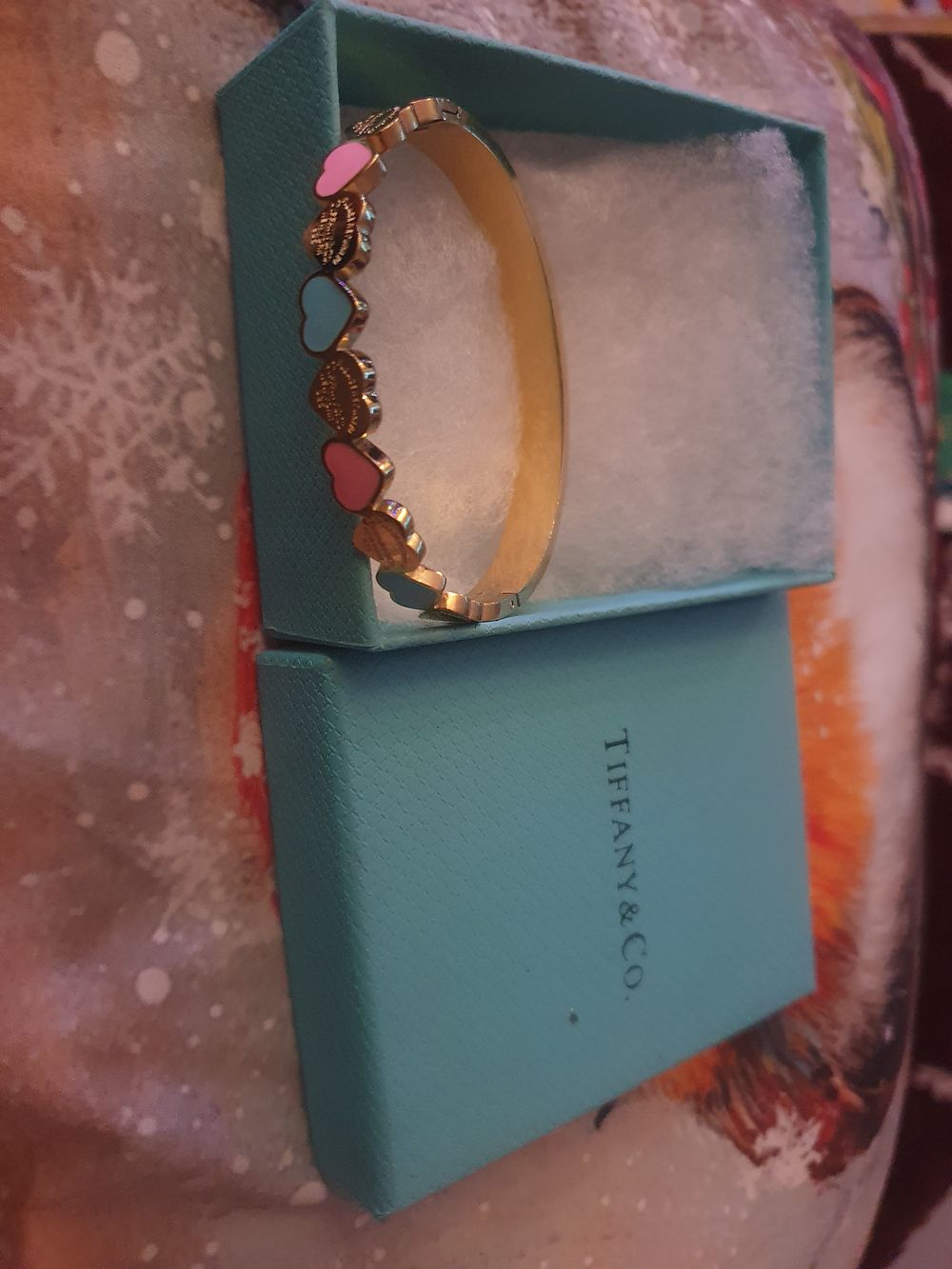 Lot 273: Boxed bangle