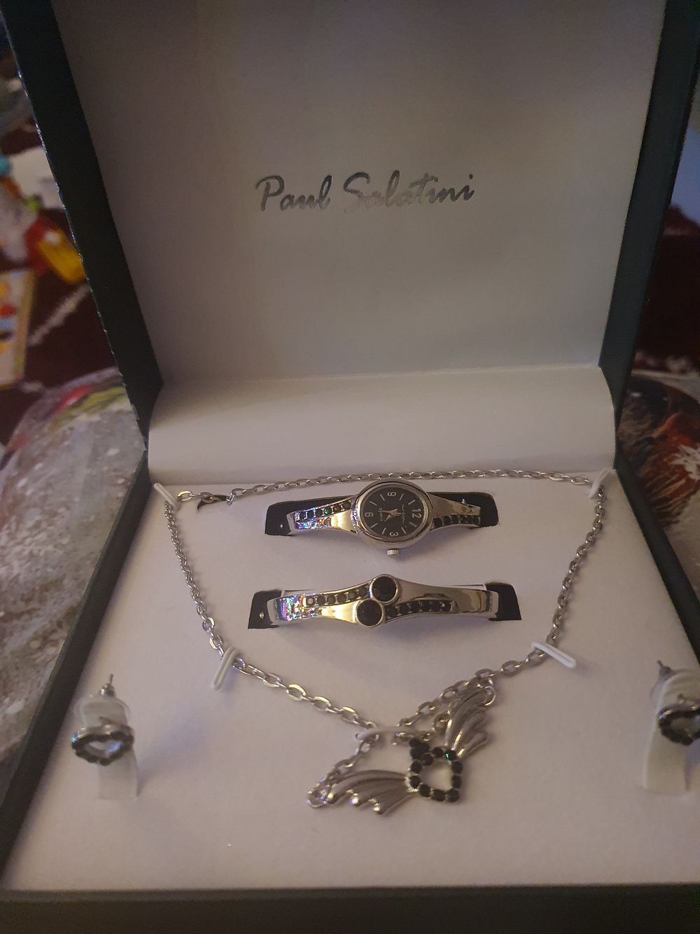 Lot 274: New Boxed watch set