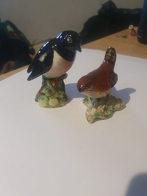 2 beswick birds. As seen
