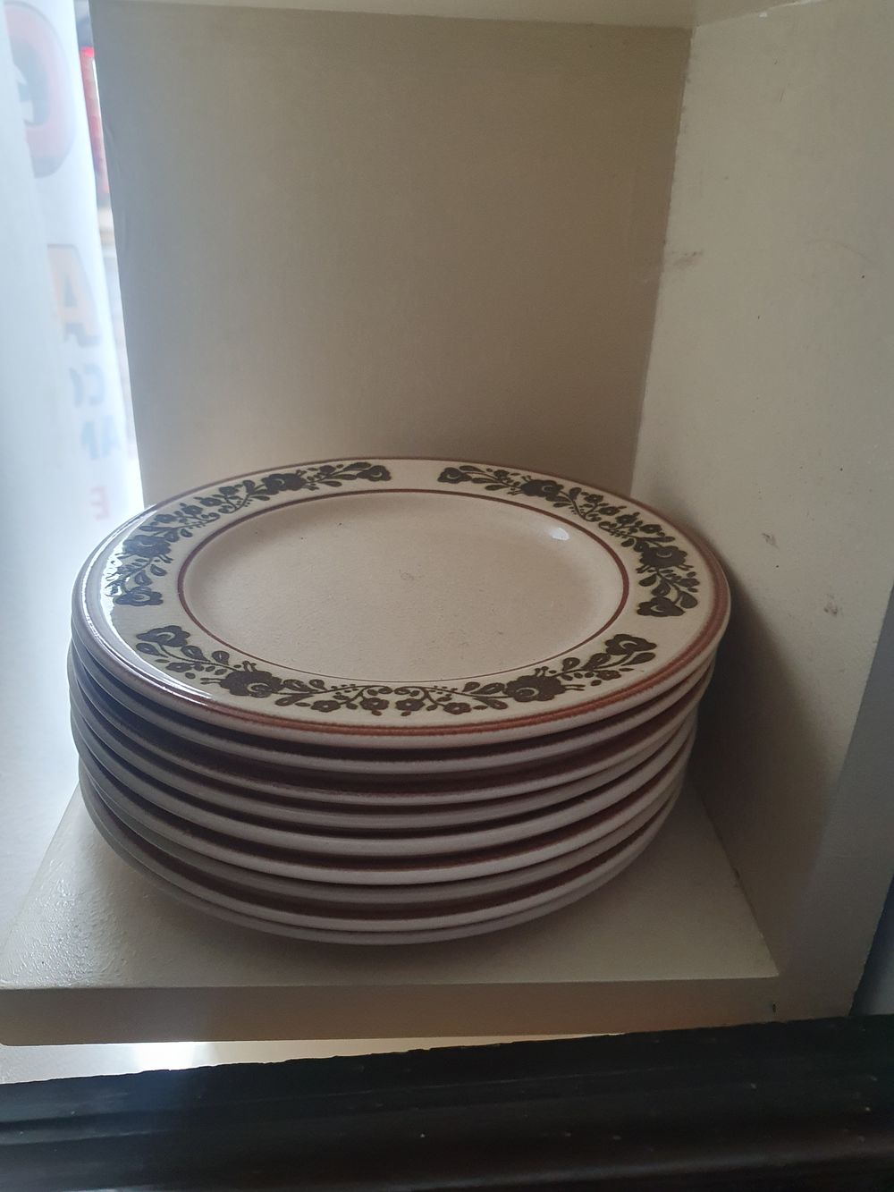 Lot 136: Set of 8 madison hall side plates