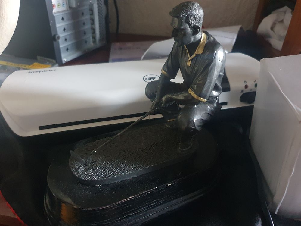 Lot 192: Golf figurine