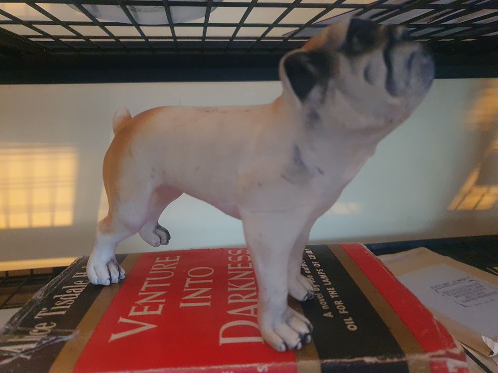 Lot 281: Dog figure