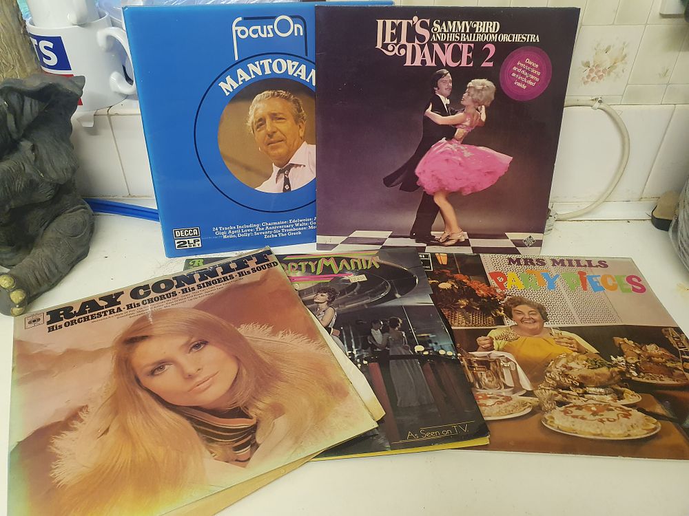 Lot 163: Vintage vinyl lot