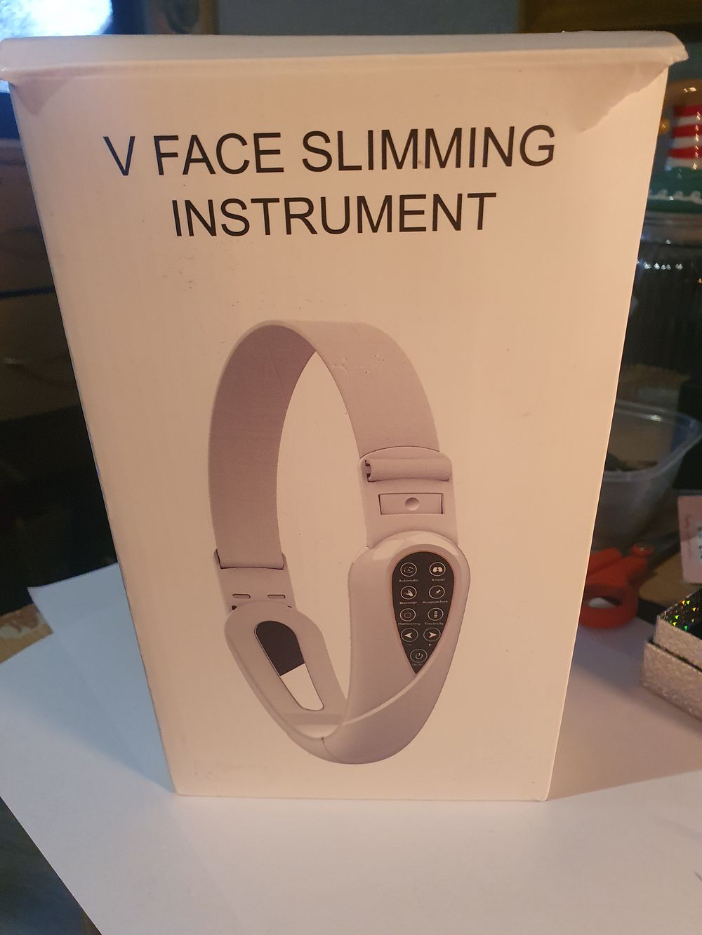 Lot 177: V face slimming instrument