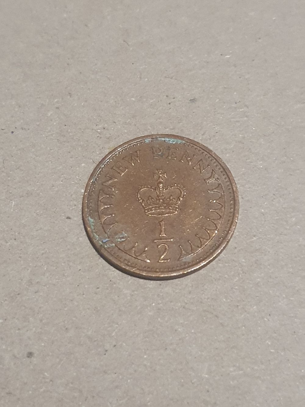 Lot 254: Vintage half penny