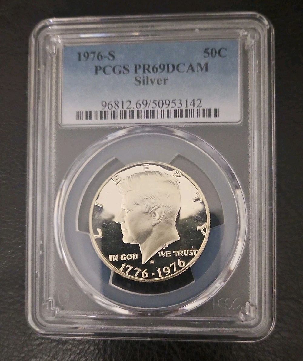 Lot 359: 1976-S Silver Kennedy Half Dolla