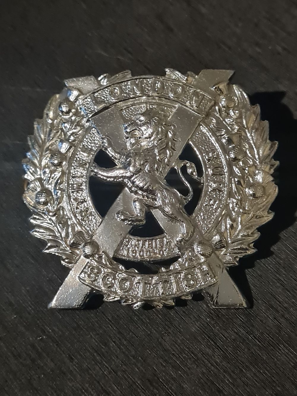 Lot 330: London Scottish badge
