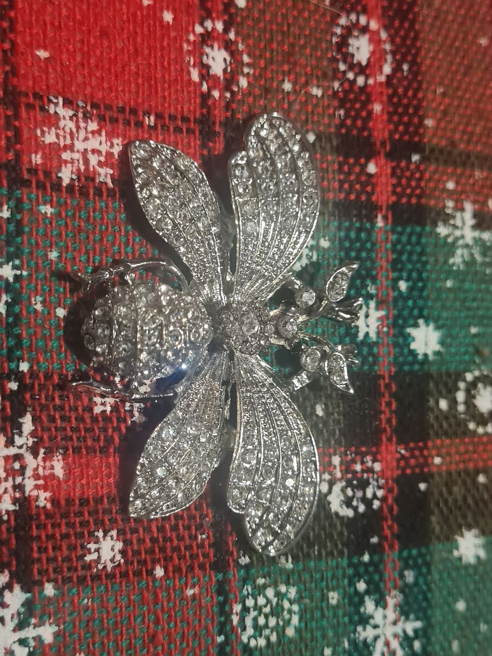 Lot 390: Butterfly badge/broach