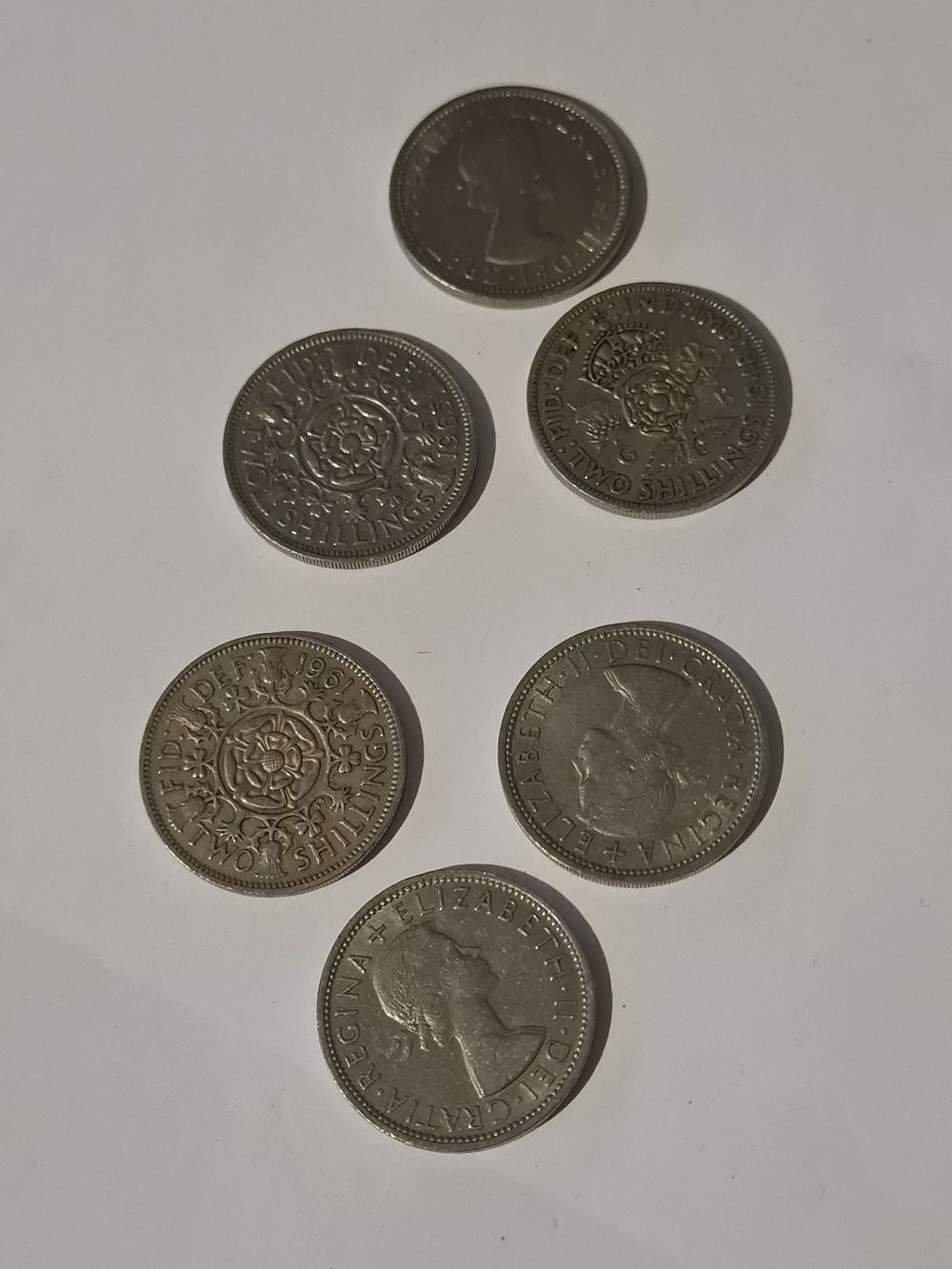 Lot 436: Vintage 2 shillings lot