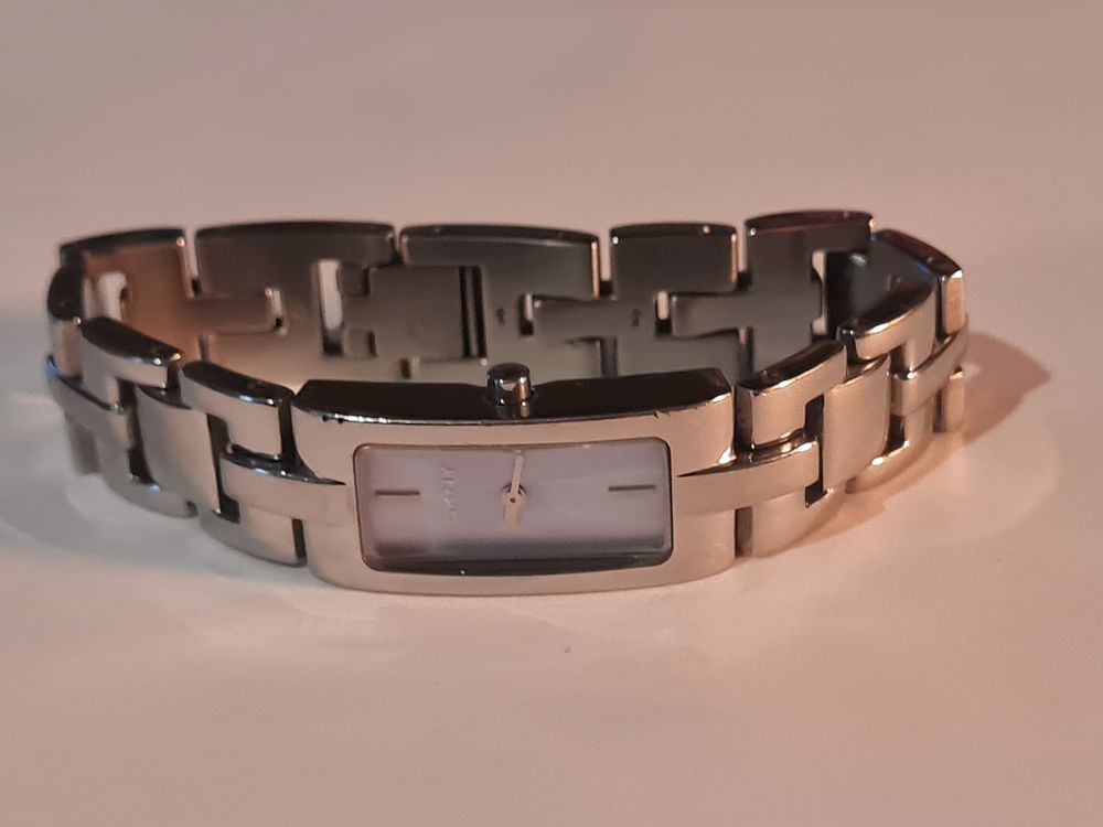 Lot 450: Dkny watch