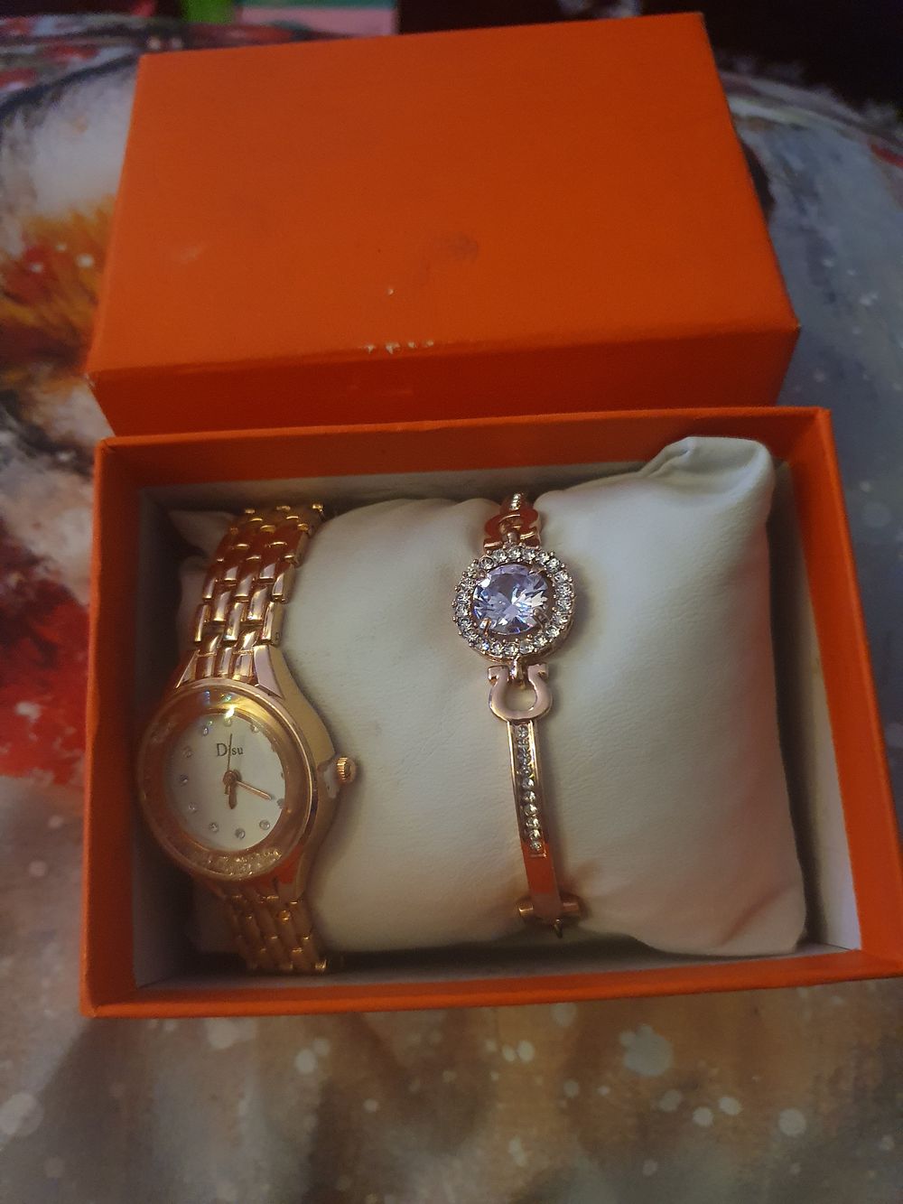 Lot 511: Boxed watch set