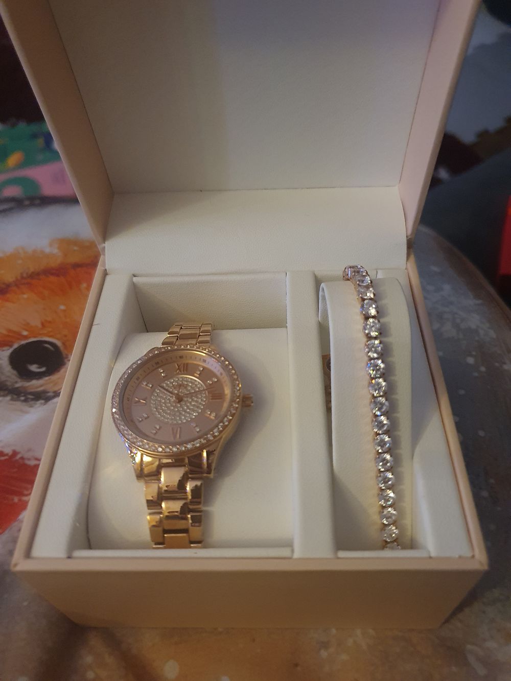 Lot 512: Boxed diamonique set