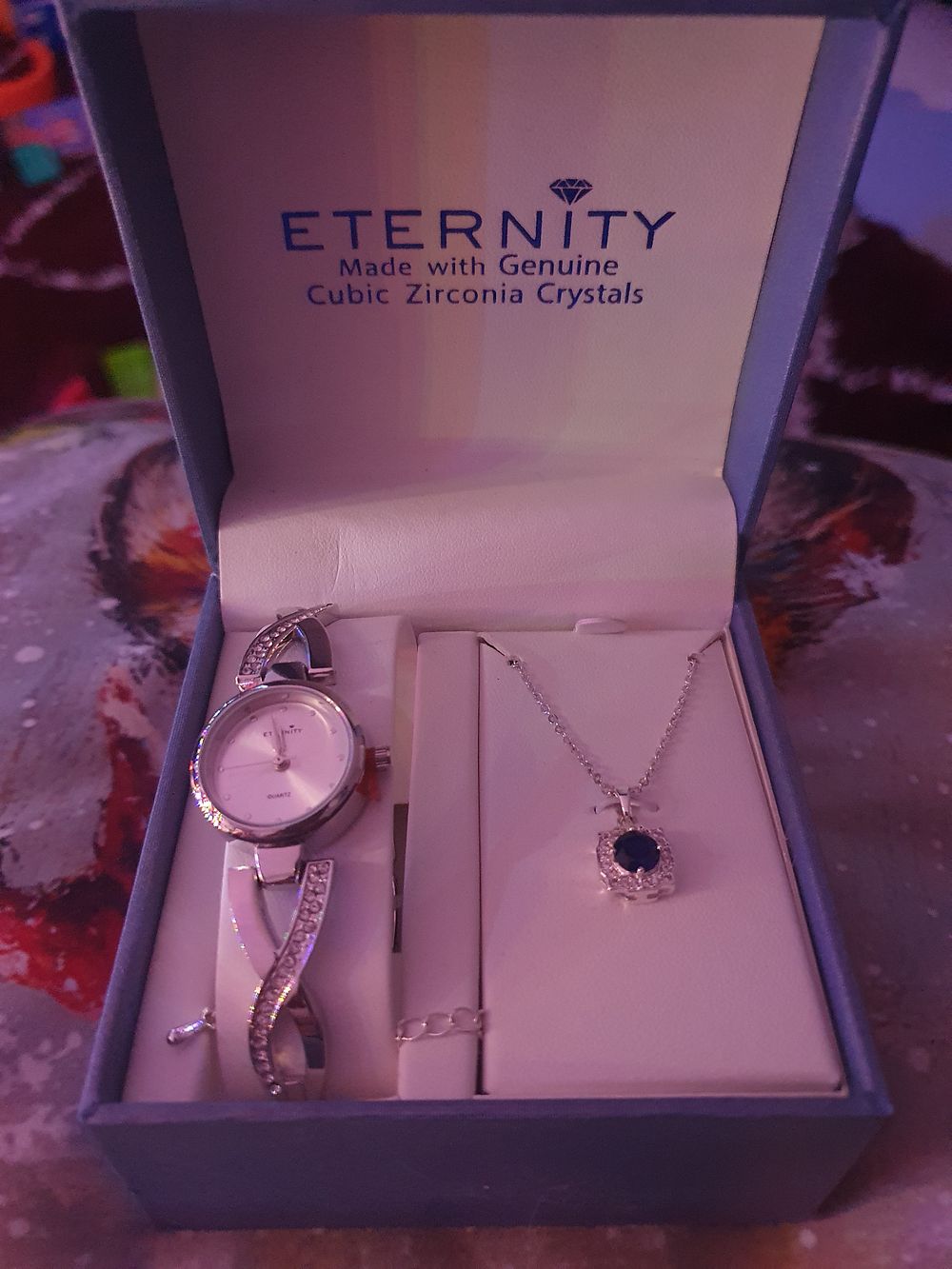 Lot 513: Eternity cubic zirconia Crystal boxed set