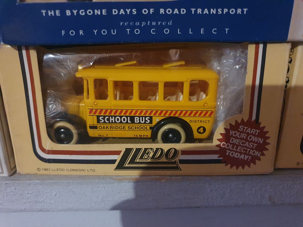 Lot 333s: Boxed bus
