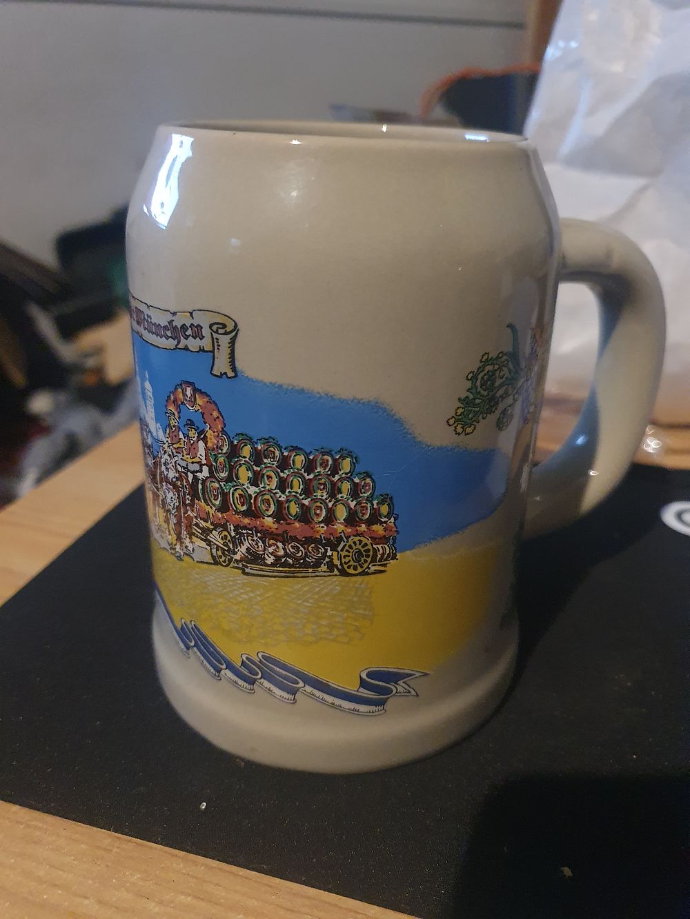 Lot 215: Vintage German large tankard