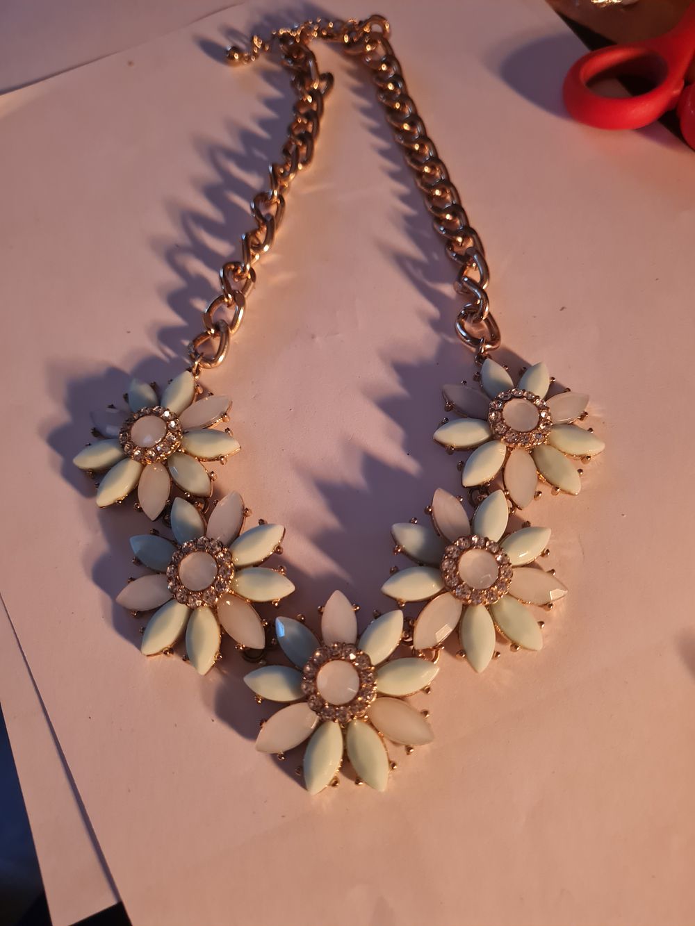Lot 147: Vintage chain