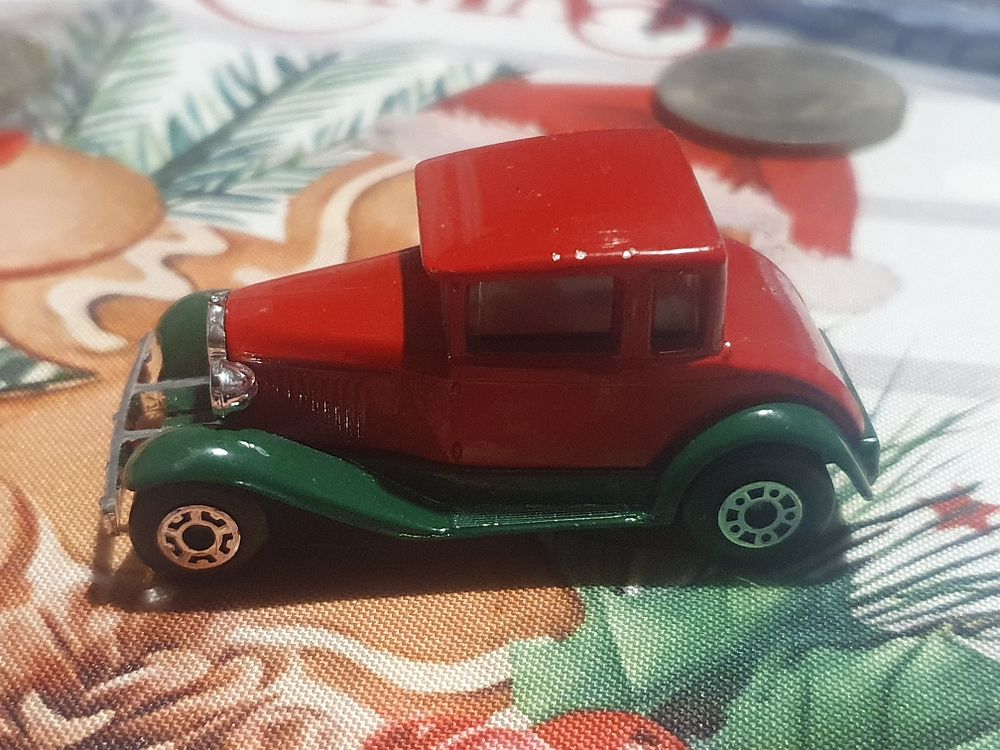 Lot 344: Old Ford model