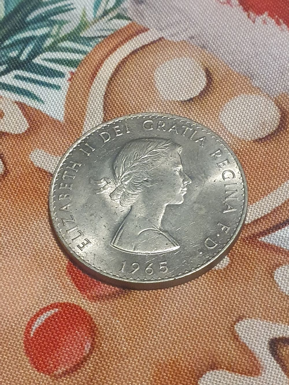 Lot 347: Vintage 1965 coin