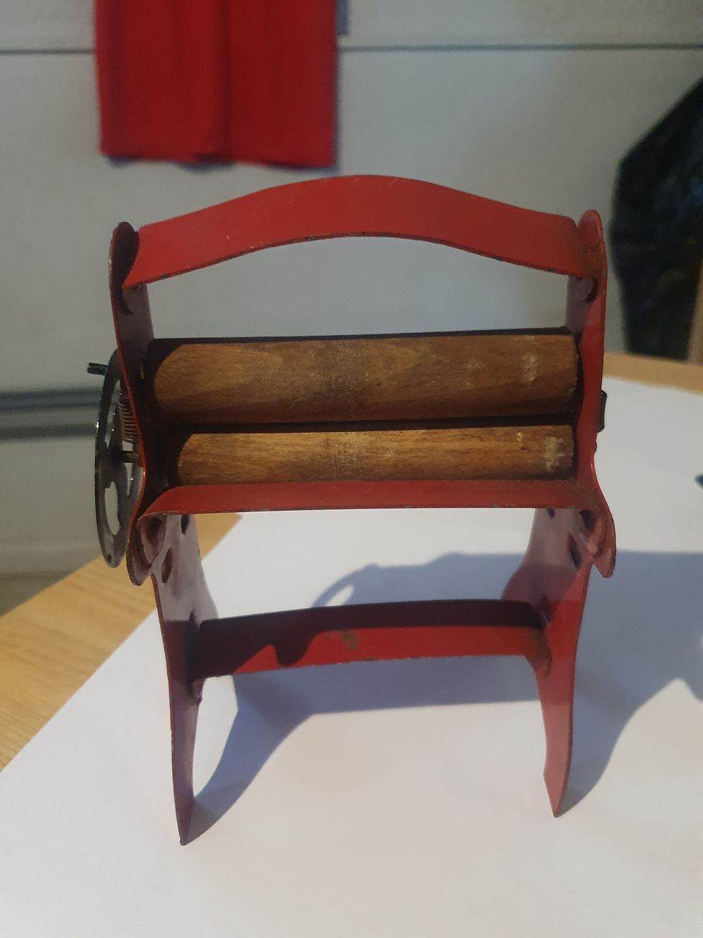 Lot 370: Miniature metal hand dryer wheel