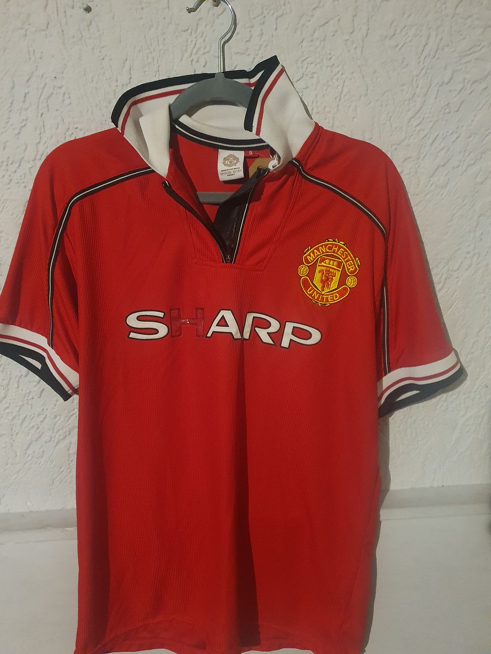 Lot 377: Manchester utd Jersey
