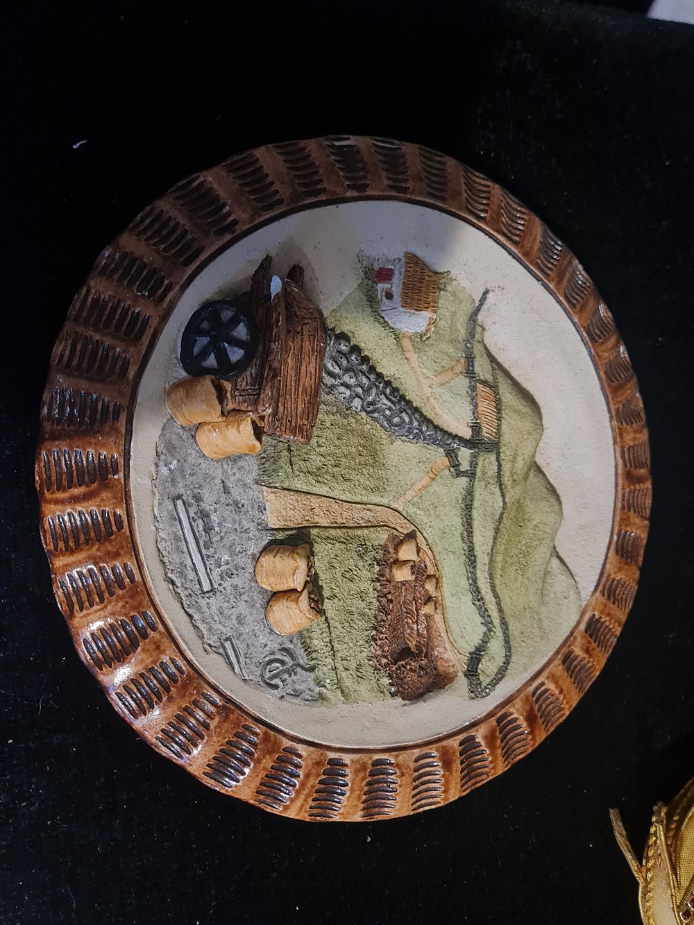 Lot 398: Vintage irish plaque