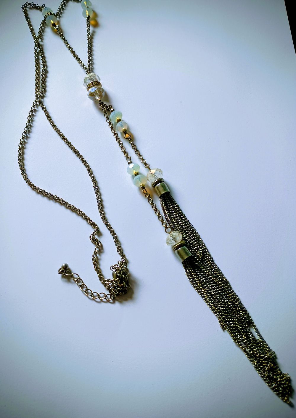 Lot 197: Ladies New Long iridescent Stone Tassel detail chain