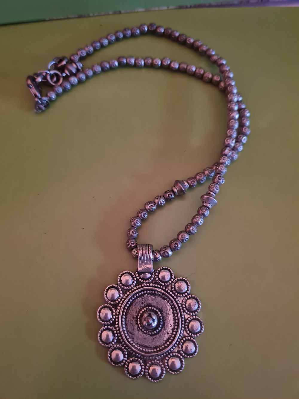 Lot 219a: Vintage pewter necklace