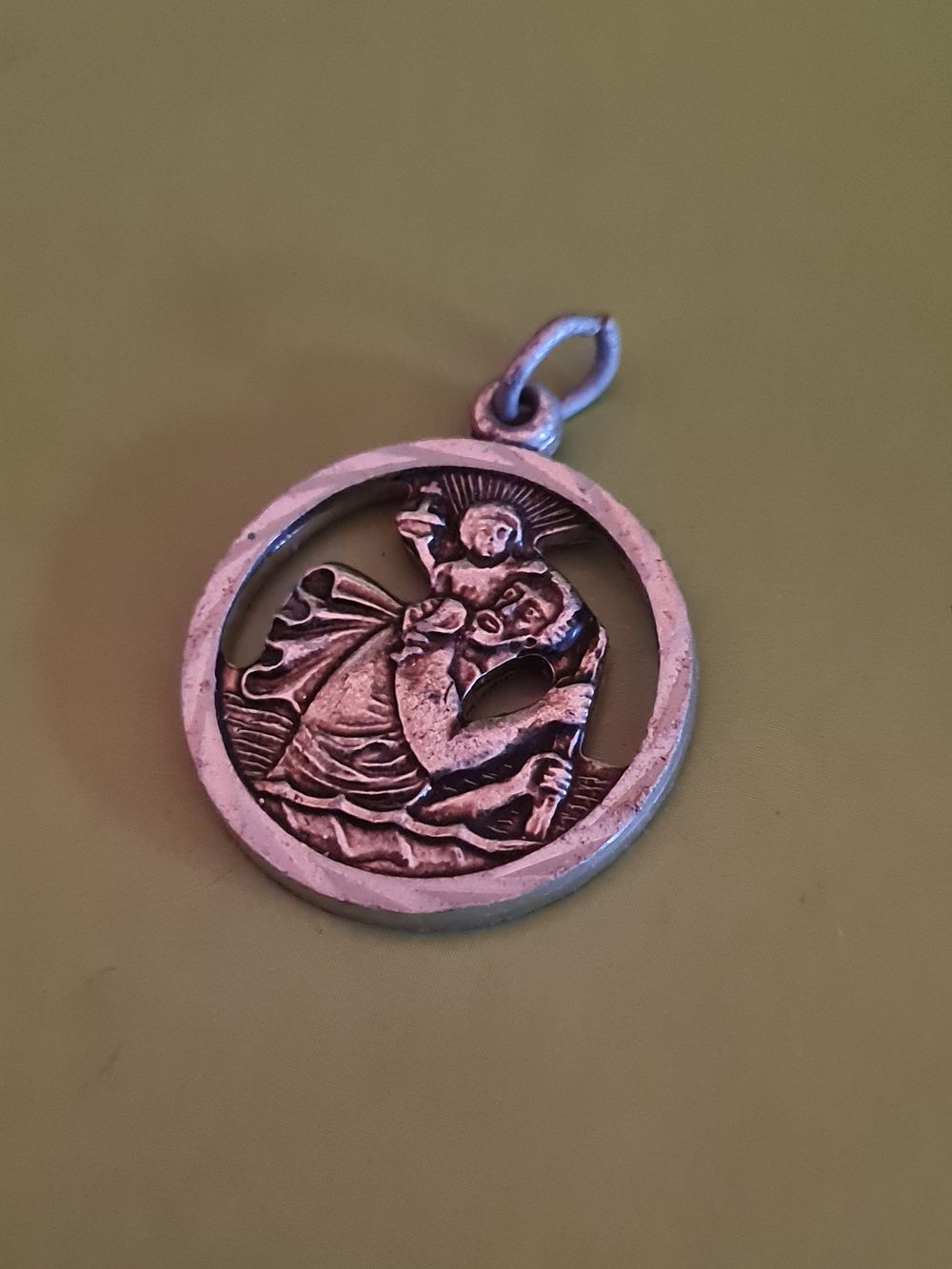 Lot 228: Religious pendant