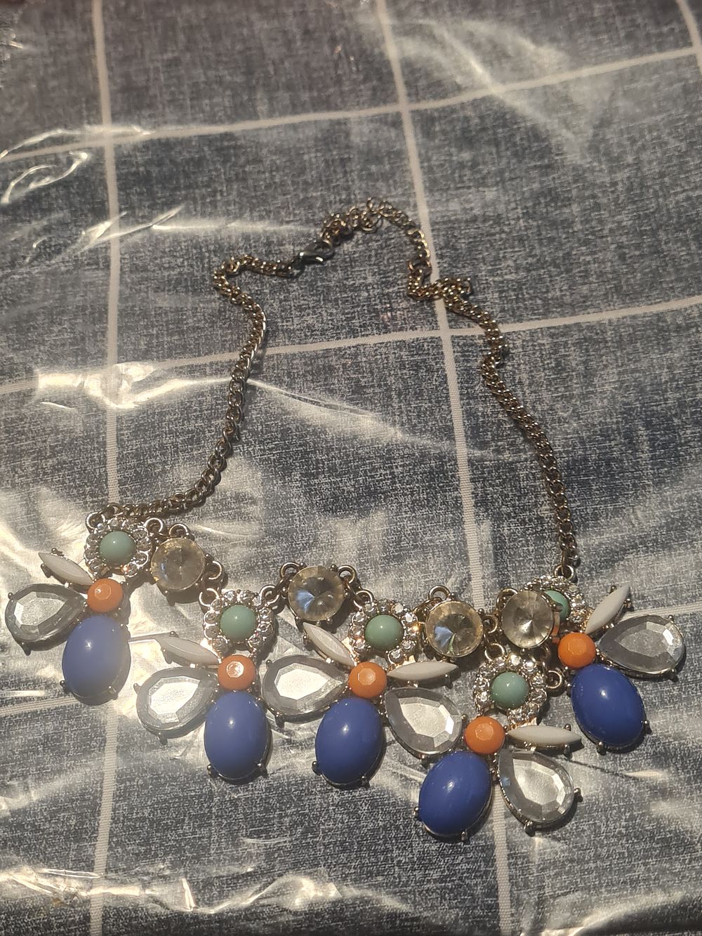 Lot 487: Vintage necklace