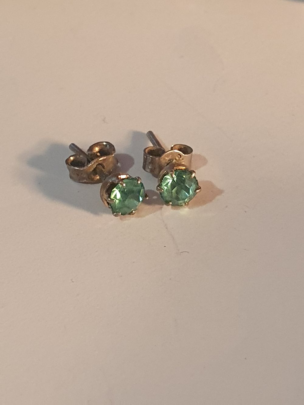 Lot 497: Vintage earings