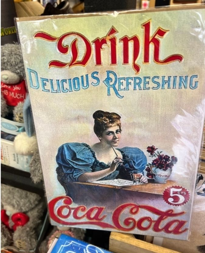 Lot 320: Coca Cola High Gloss in cardboard sleeve