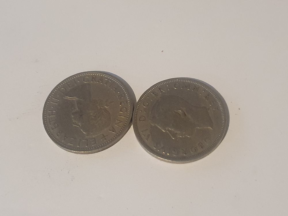 Lot 291: 2 half crowns