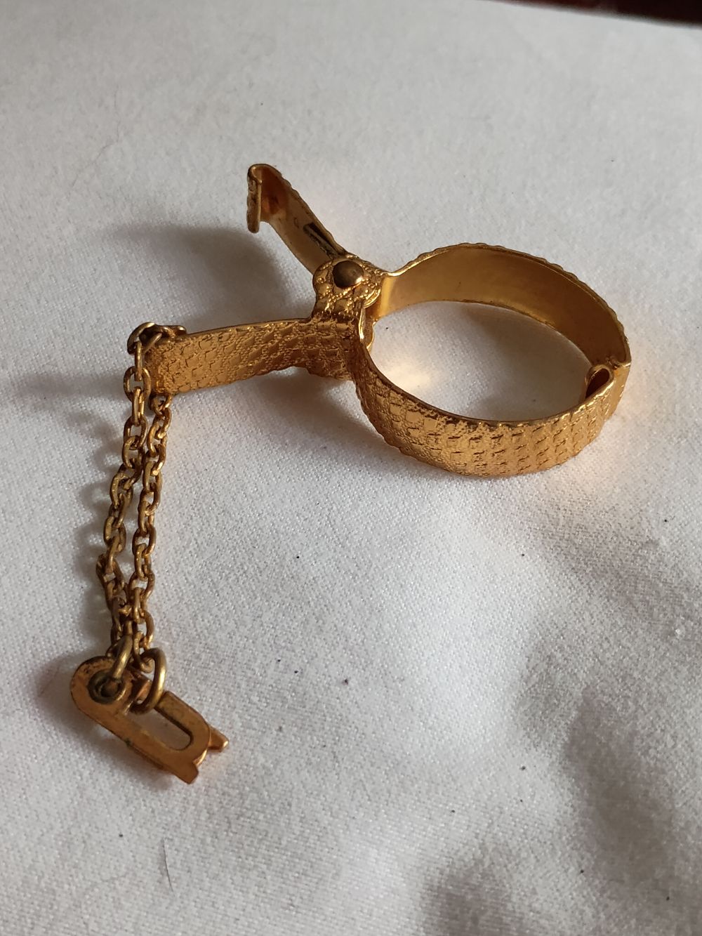 Lot 130: Vintage Piece