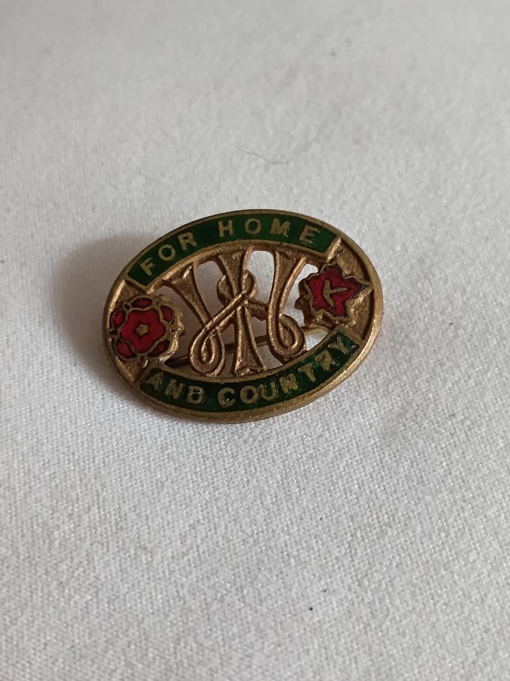 Lot 133: Vintage Gilded Brass Womens Institute For Home And Country Badge