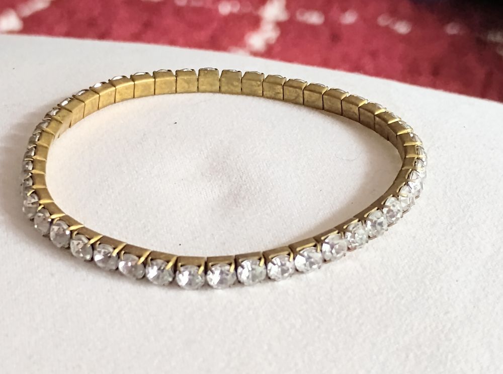 Lot 135: Diamante Stretch Bracelet