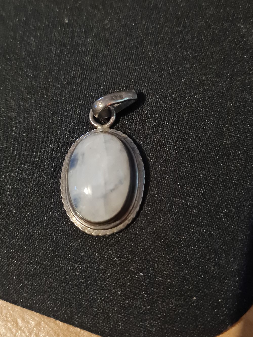 Lot 157: Vintage silver stamped pendant  large stone
