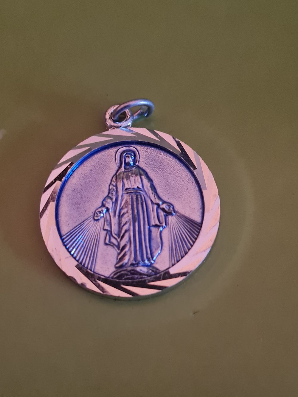 Lot 180: Religious pendant