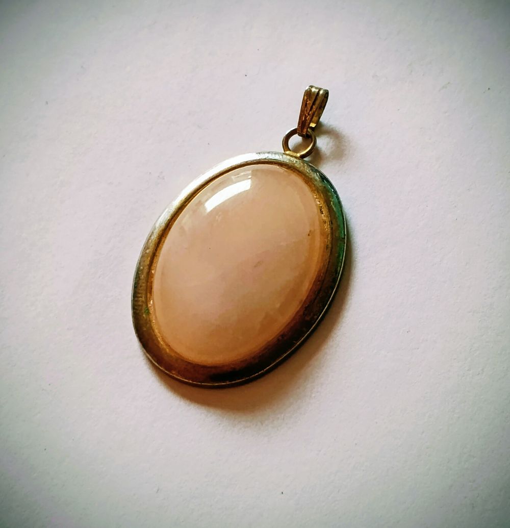 Lot 184: Vintage Pendant