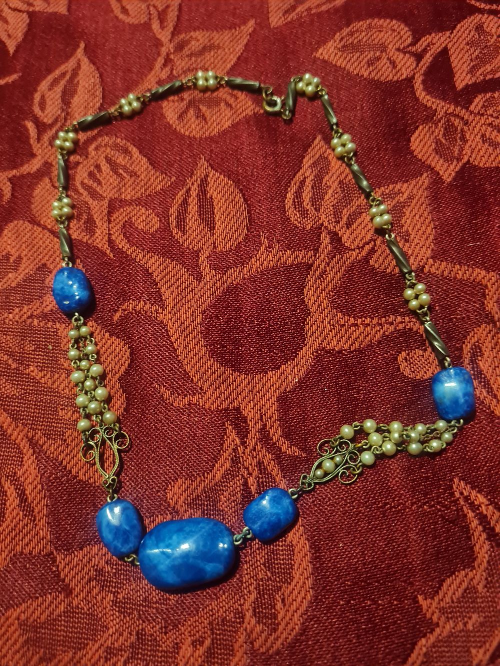 Lot 249: Vintage chain