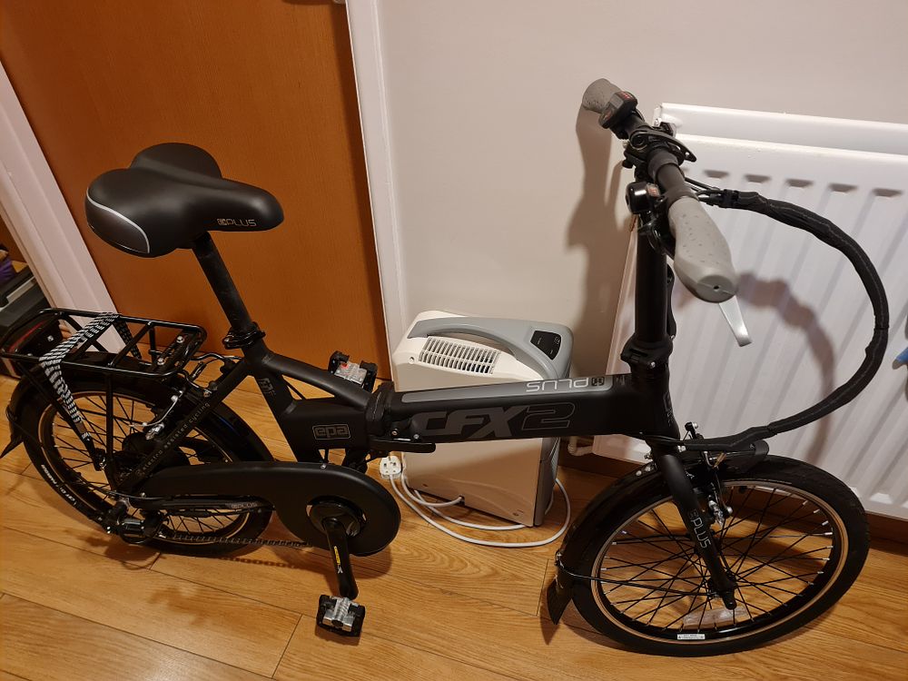 Lot 193: As new electrical bike with charger rrp799