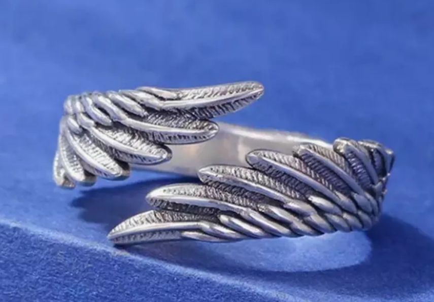 Lot 171: S925 ring