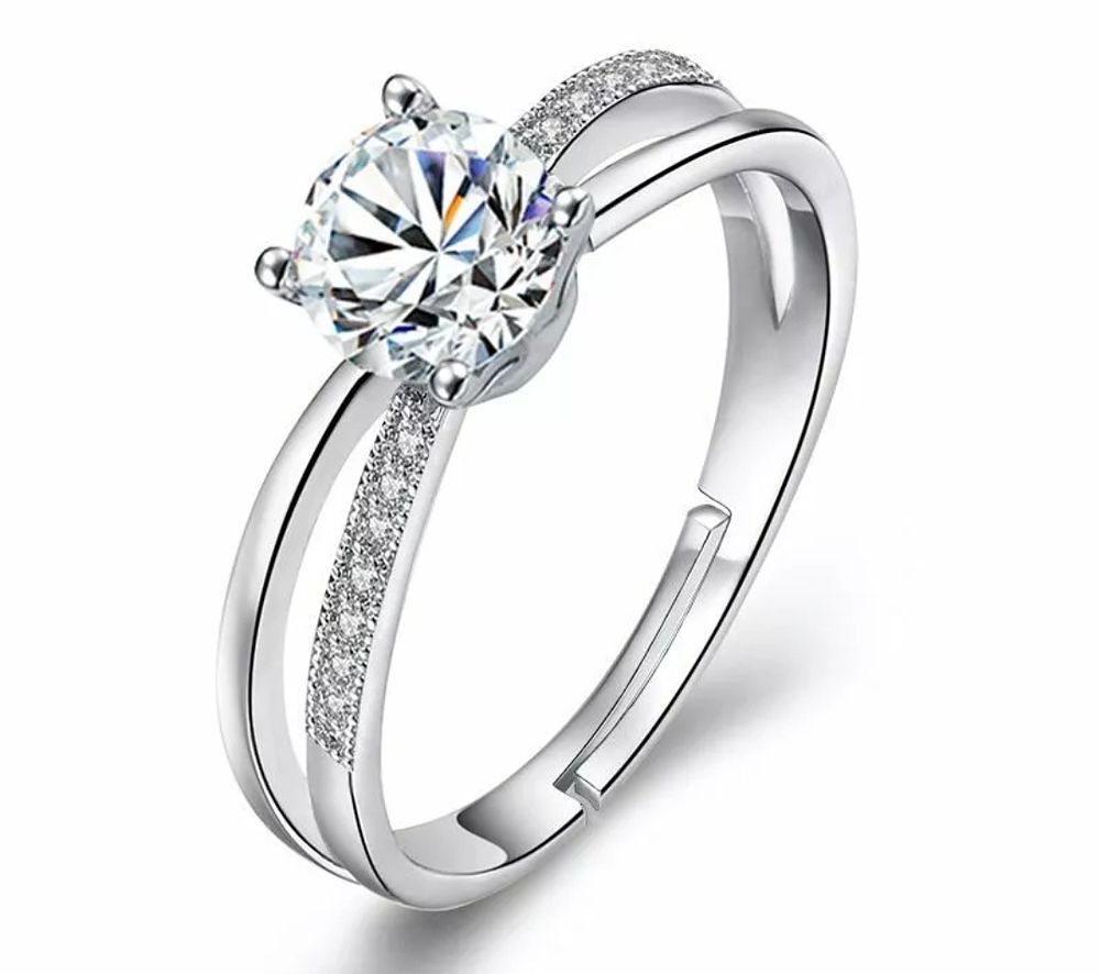 Lot 320: S925 ring